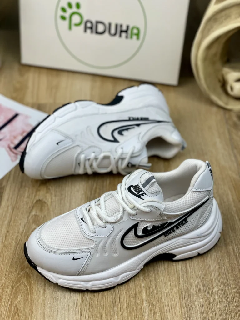 katooni nike pokhti zire pu 4