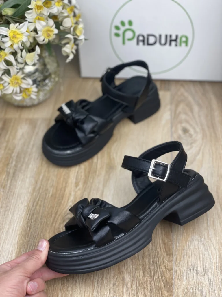 sandal zanane zire pu lejdar miumiu 4