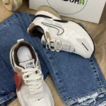 katooni zanane nike V2K chini 6