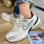 katooni zanane nike V2K chini 11