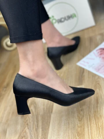 کفش زنانه مجلسی پاشنه 4 سانت شاین کد 22686